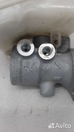 Peugeot 206 1.4 главный тормозной цилиндр