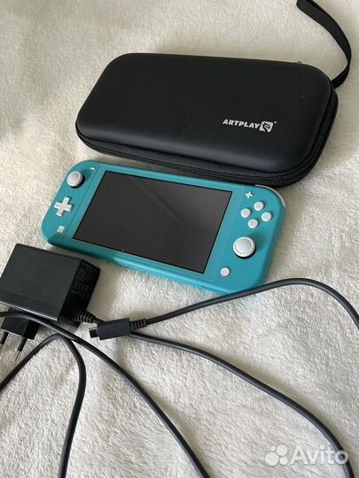 Nintendo switch lite с картой памяти на 32gb