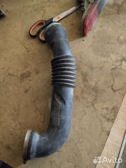 Воздушный патрубок Форд Фьюжин