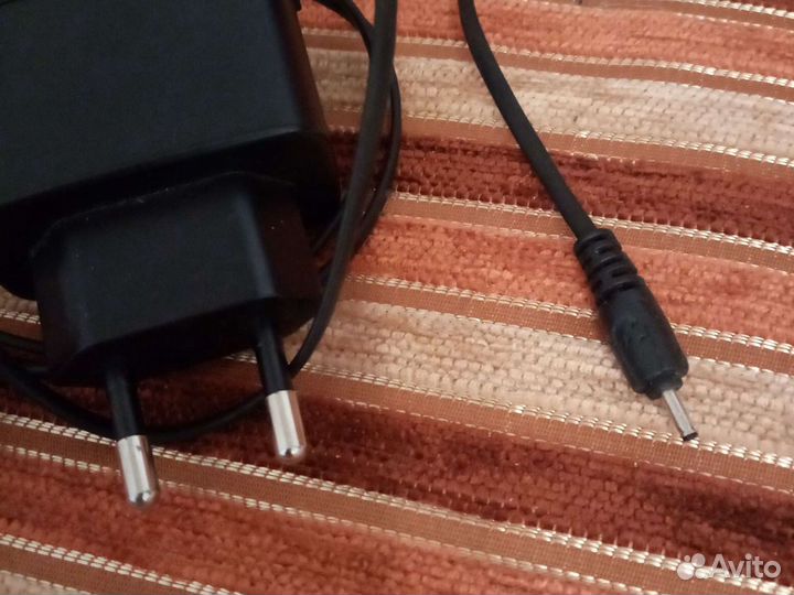 Зарядка для телефона круглая