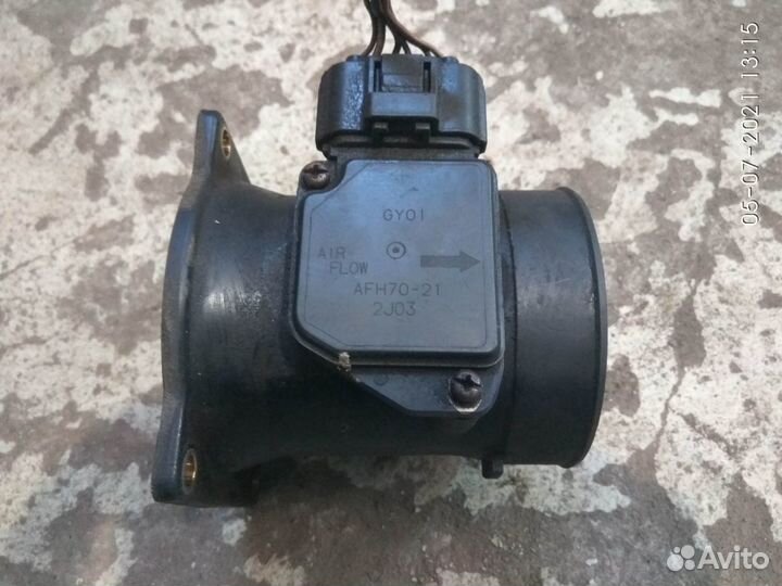 Расходомер на Мазда мпв 2003 год