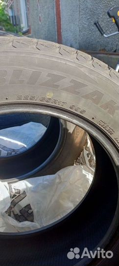 Bridgestone Blizzak Ice 225/60 R17