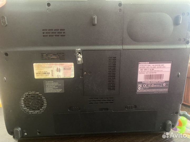 Ноутбук toshiba