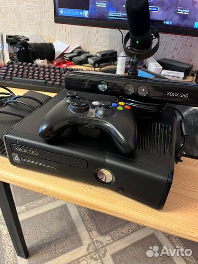 Xbox 360 slim + freeboot + kinect