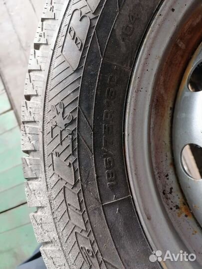 Ступицы для прицепа комплект