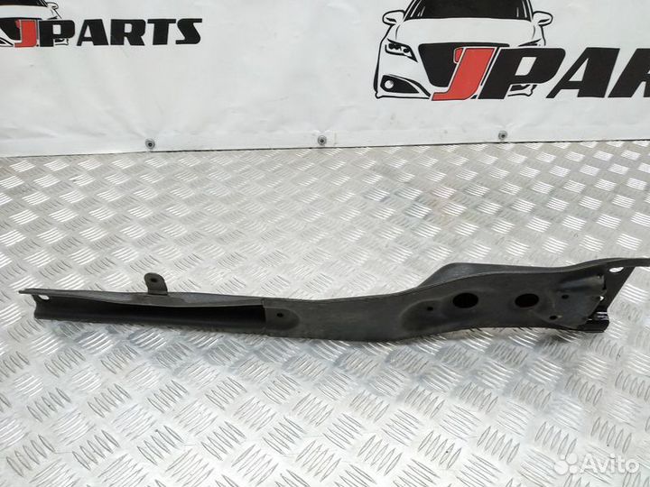 Балка передняя поперечная Mitsubishi Outlander