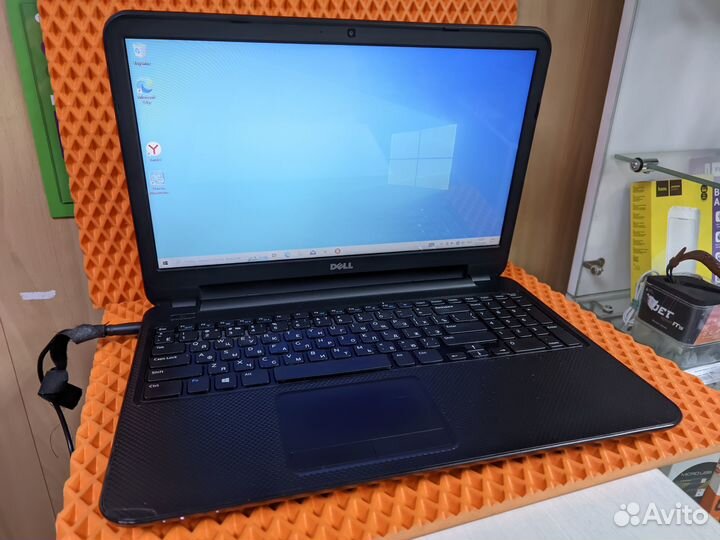 Ноутбук dell Inspiron 3537 15.6
