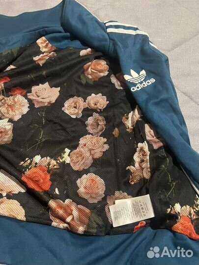 Спортивный костюм женский оригинал