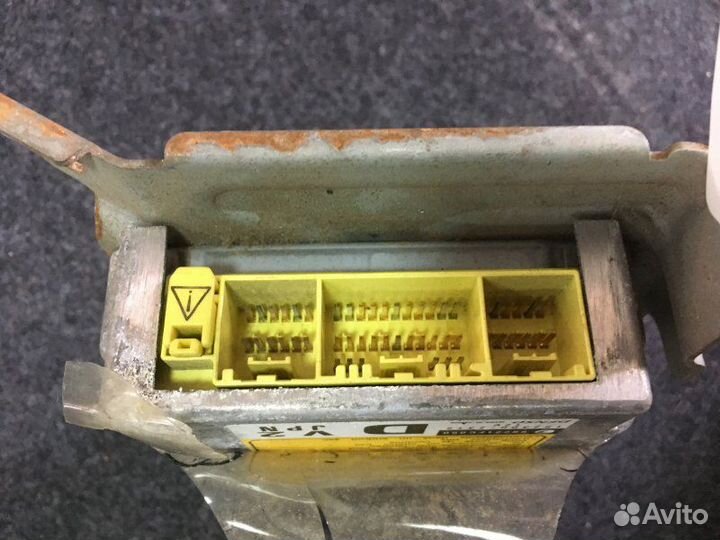 Блок управления аирбаг airbag Subaru Forester 1997