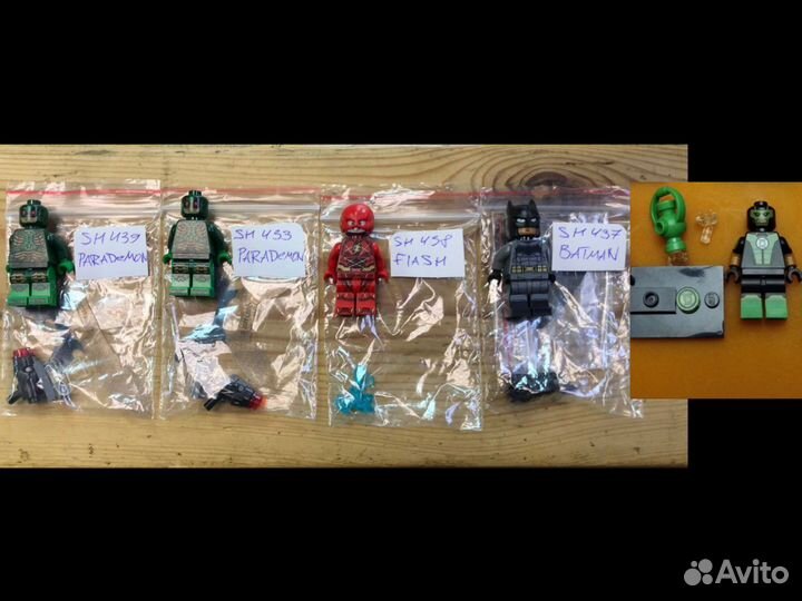 Наличие в описании Lego DC comics minifigures