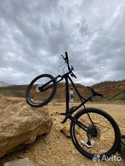 Велосипед GT Avalanche expert 27,5