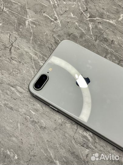 iPhone 8 Plus, 64 ГБ