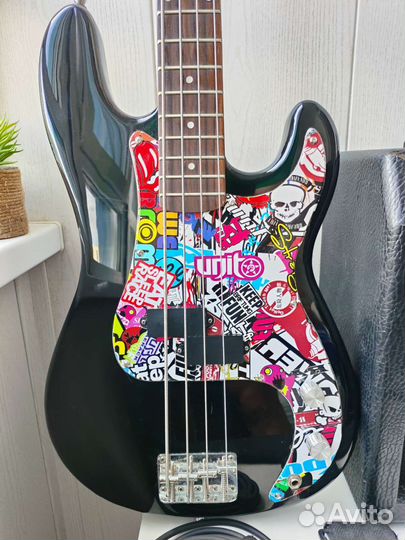 Бас гитара Scorpion+ бас комб Stinger 30 вт +к-т