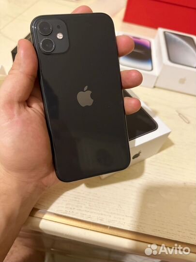iPhone 11, 64 ГБ