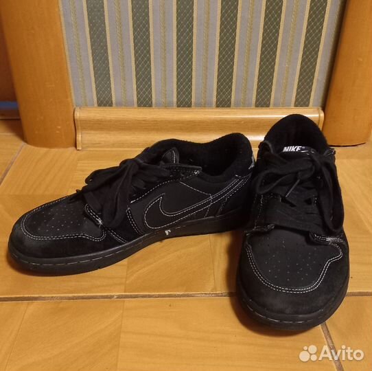 Кроссовки мужские nike