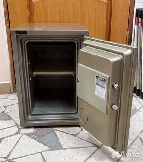 Огнестойкий сейф для бумаг Topaz BS-K510