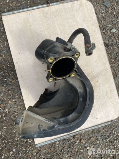 Впускной коллектор рессивер LADA Granta; Kalina