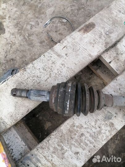 Привод передний правый Nissan Almera