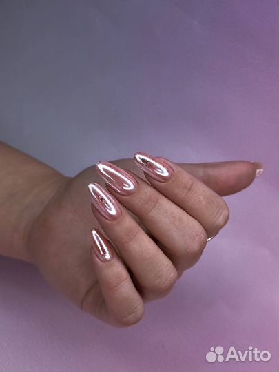 Маникюр и педикюр