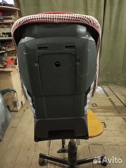 Автокресло (9-18 кг) Britax Roemer SafeFix Plus