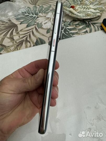 HUAWEI P40, 8/128 ГБ