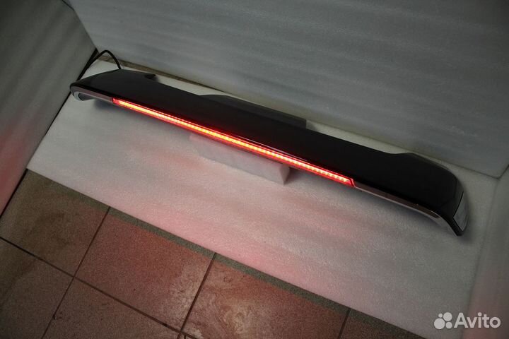 Land Cruiser 200 Спойлер Luxury Sport C5QN5