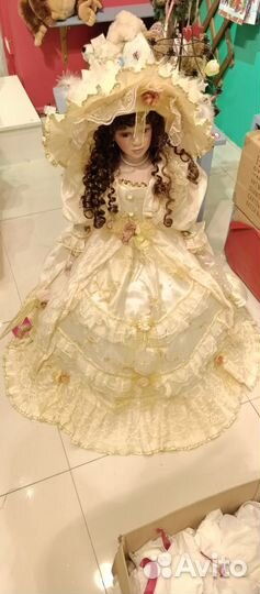 Кукла фарфоровая karlsbach