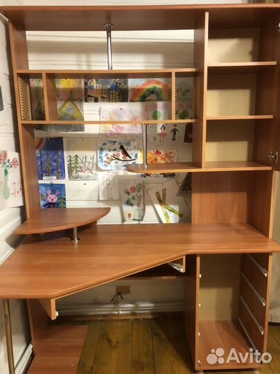 Компьютерный стол