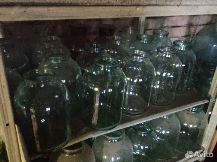 Банка стеклянная трёхлитровая