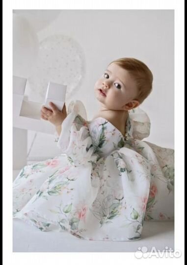 Нарядное платье для деовчки 80