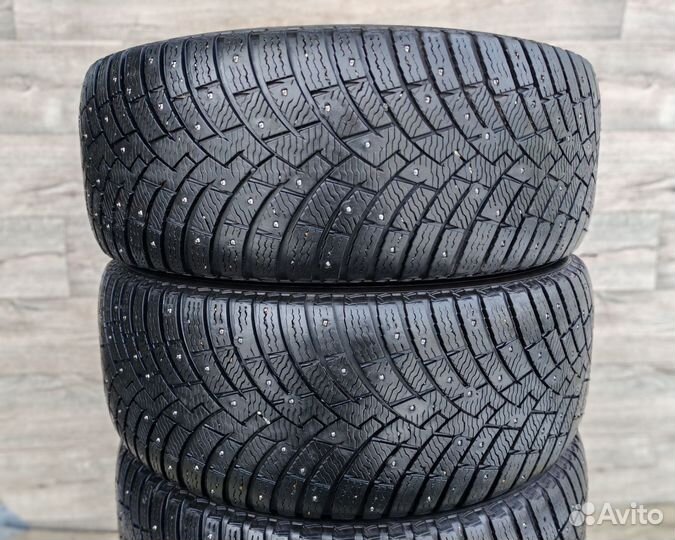 Pirelli Scorpion Ice Zero 2 285/60 R18