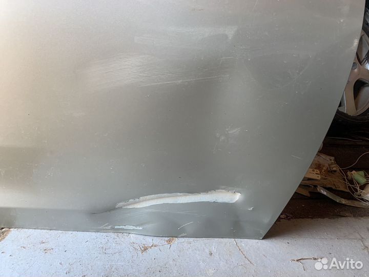 Дверь передняя правая на renault sandero