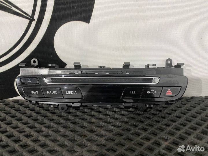 Блок управления мультимедия Mercedes-Benz