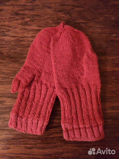 Варежки, тапочки вязаные