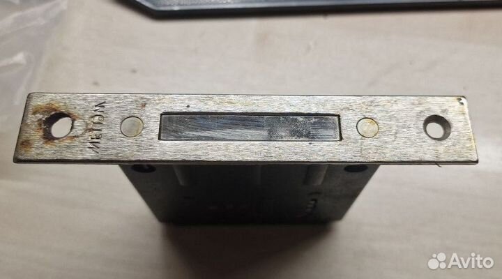 Замок врезной сувальдный зв8 801.0.0 (3 кл)