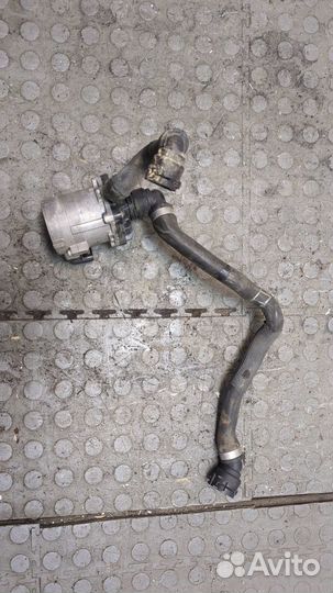 Насос водяной BMW 7 F01, 2009