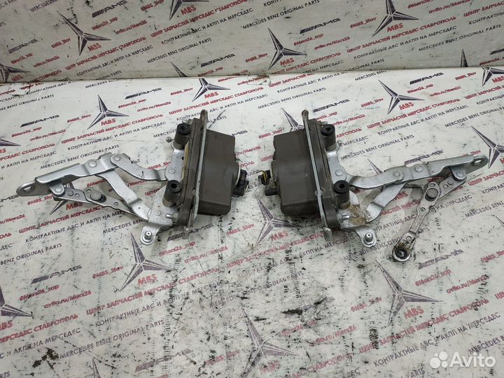 Петли капота w212 Mercedes (пара)