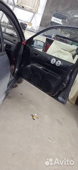 Установка автозвука проклейка шумо-виброизоляции