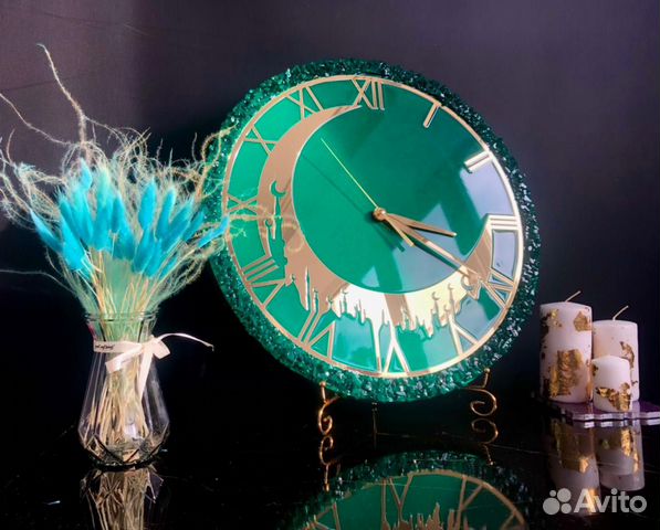 Мусульманские часы и картины.Цены в описании