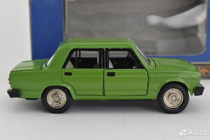 Ваз 2105 модель 1:43 СССР