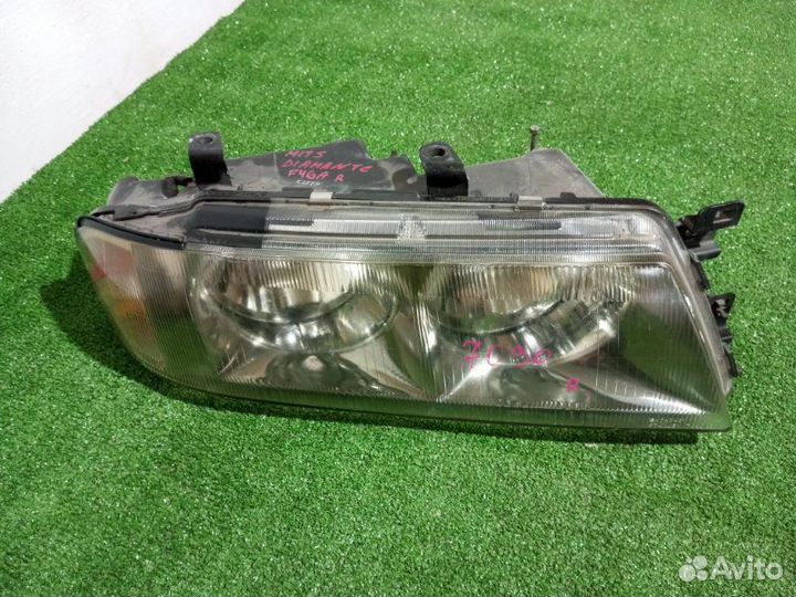 Фара галогеновая правая Mitsubishi Diamante F46A