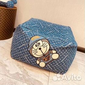 Un ours en peluche Louis Vuitton x Supreme - WAVE®