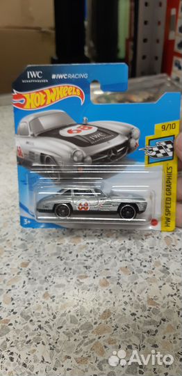 Модель Hot Wheels Mercedes-Benz 300 SL