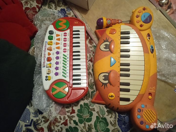 Синтезатор игрушка