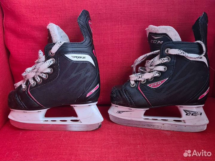 Коньки хоккейные CCM 28 размер