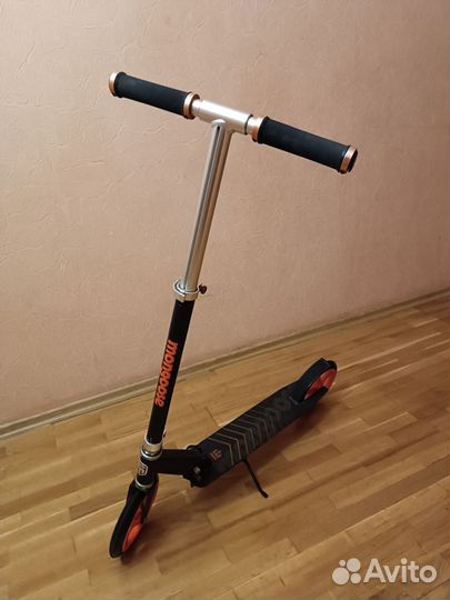 Самокат подрастковый двухколесный новый