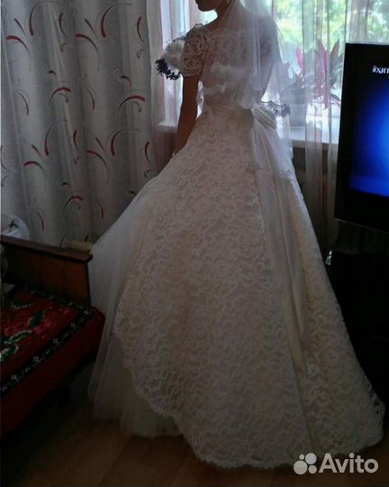 Свадебное платье