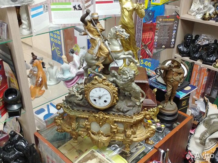 Каминные антикварные часы 19 век Всадник