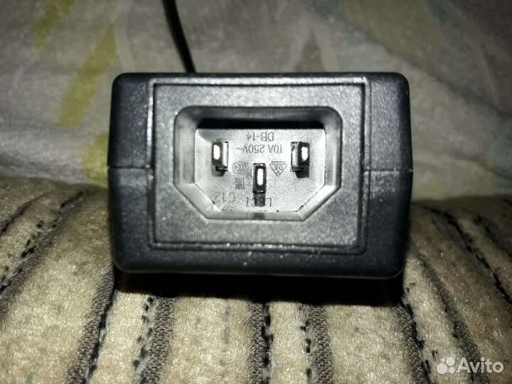 Блок питания для ноутбука