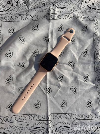 Apple watch series 8